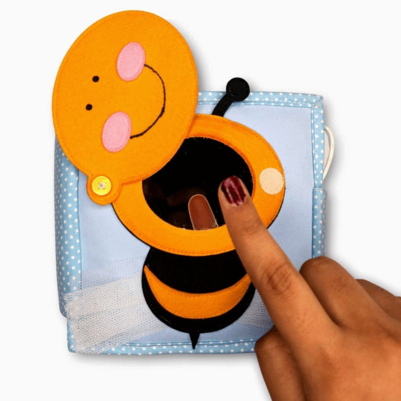Mini Quiet Book - Petite abeille - Monti Family