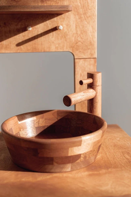 Handgefertigtes Kochspiel aus Holz – Familie Monti
