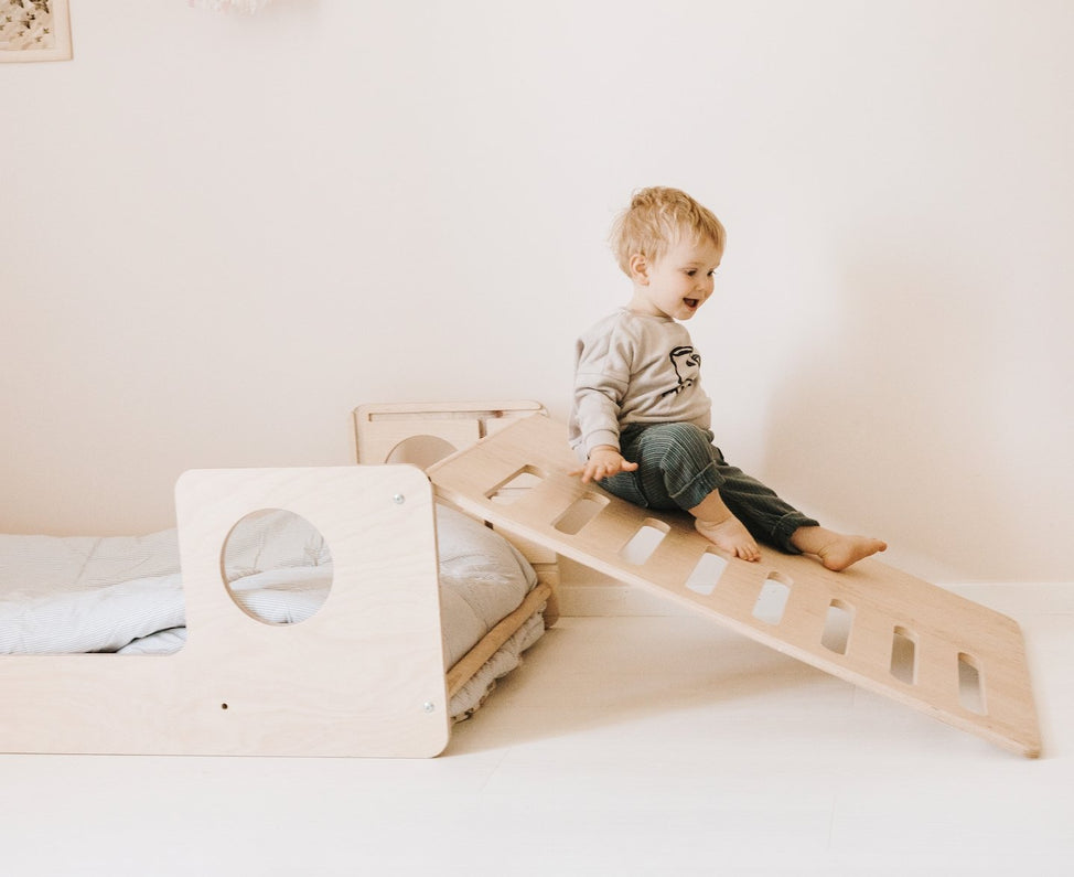 Skalierbares Montessori-Bett – Monti-Familie